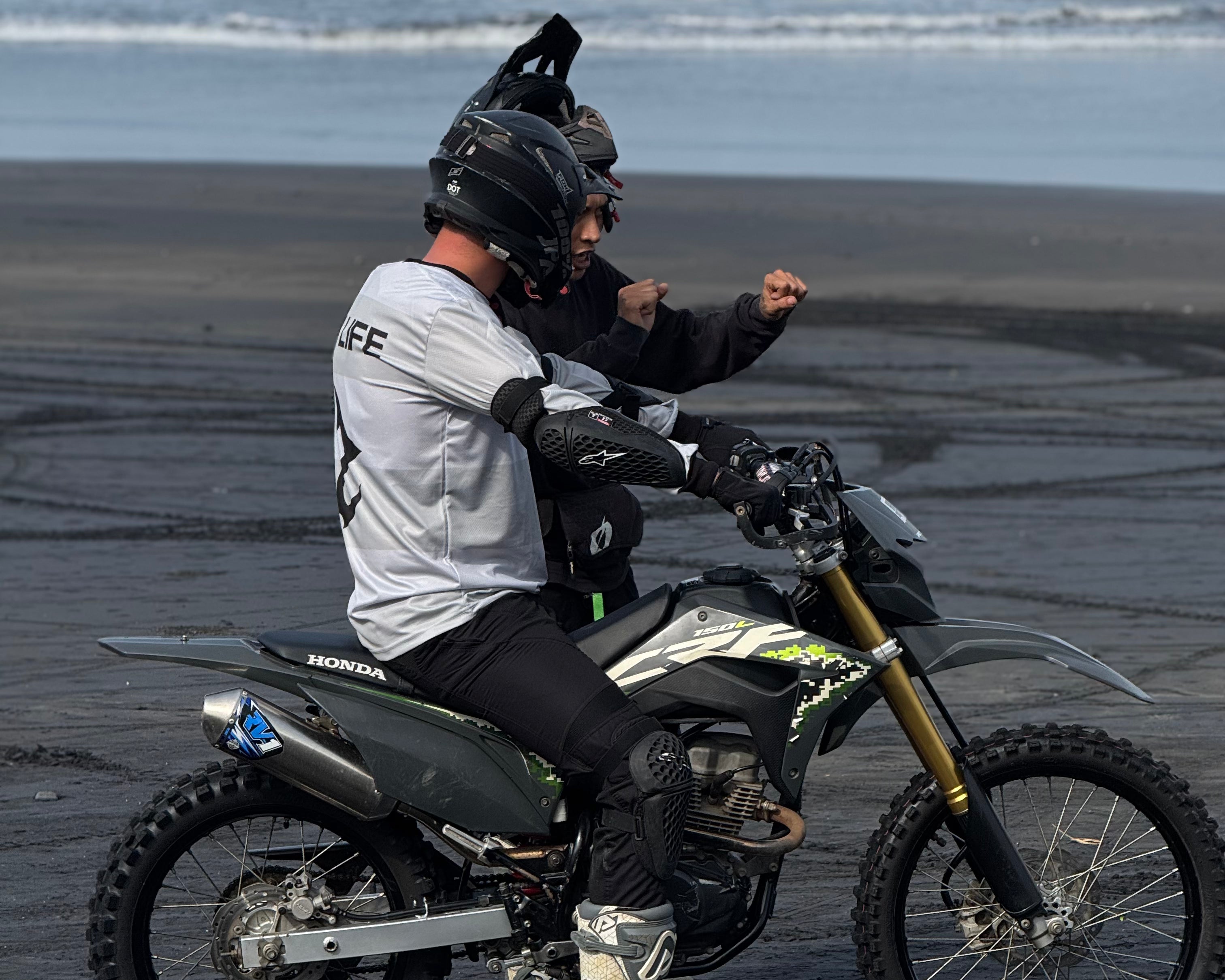 Learn to ride manual dirtbikes