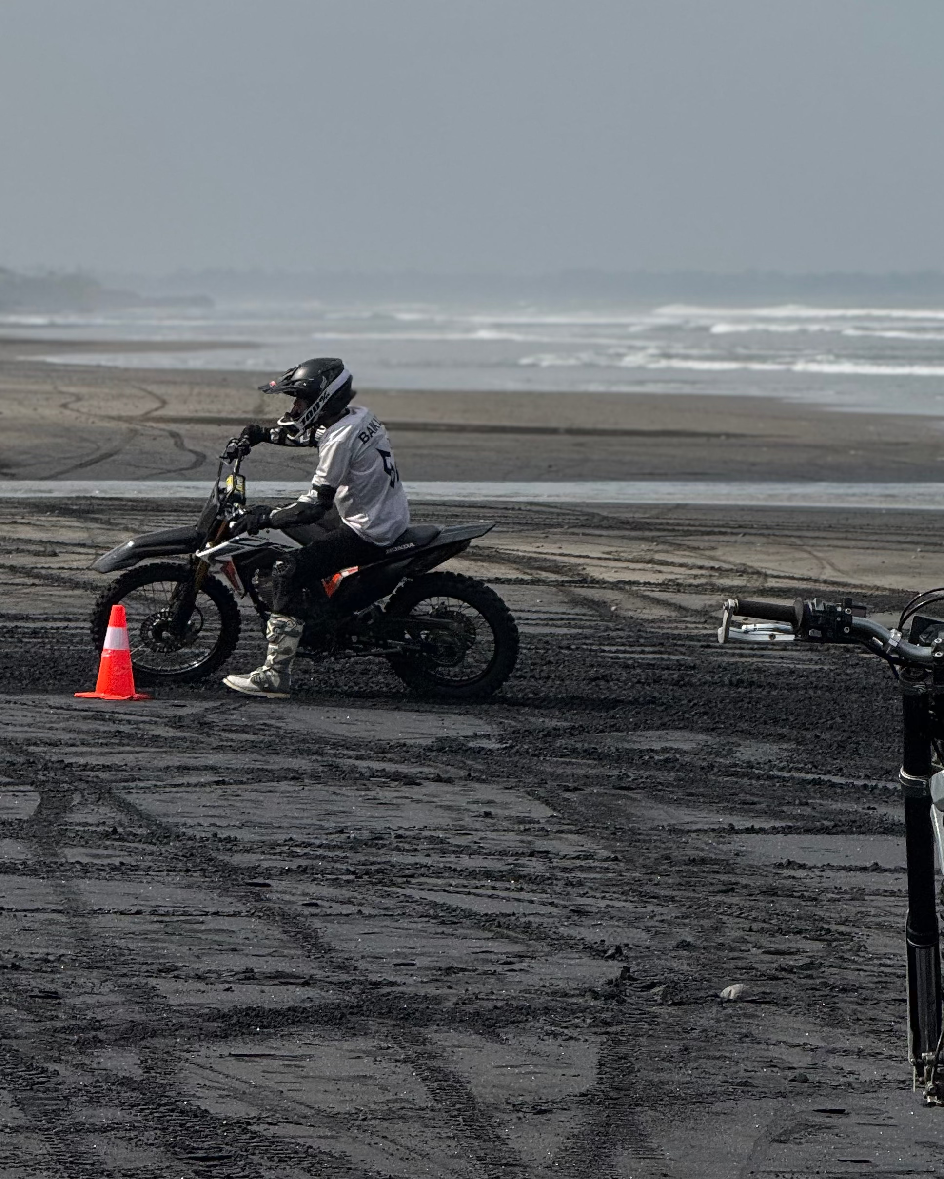 Rider learning clutch and gears on crf 150